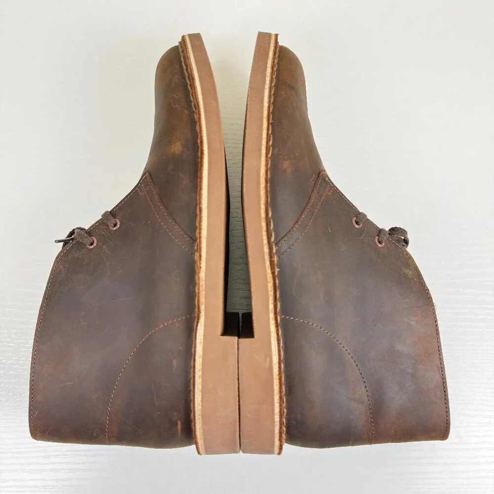 Like New Clarks Bushacre Chukka Boots in Beewax Leather